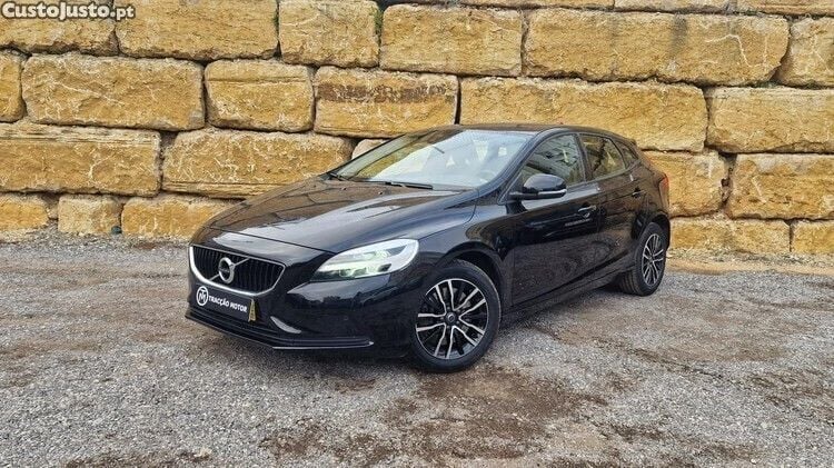 Preto Usado 2019 Volvo V40 Carrinha | € 21.500 (Preço justo) - Imagem 1/1