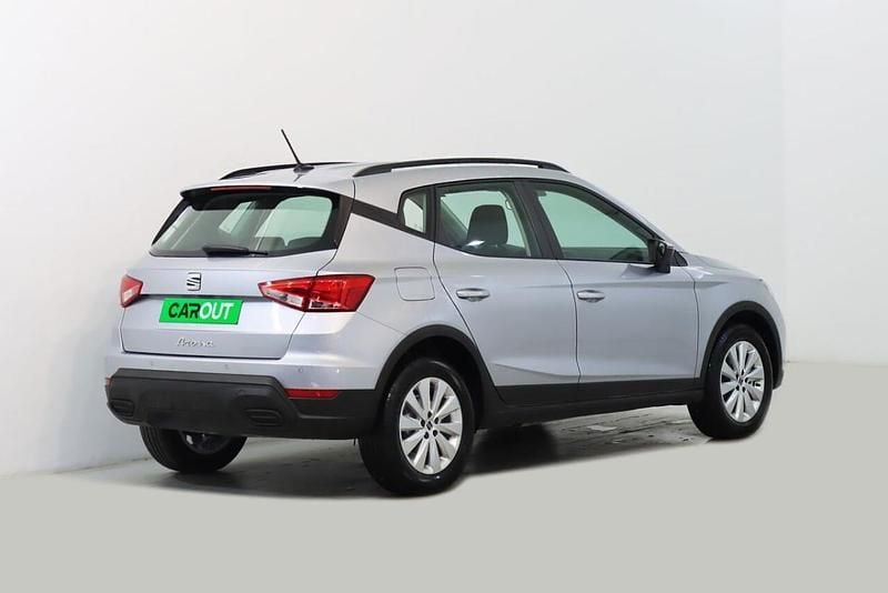 Usado Seat Arona 95 HP (69 kW) 2022 Cinzento SUV