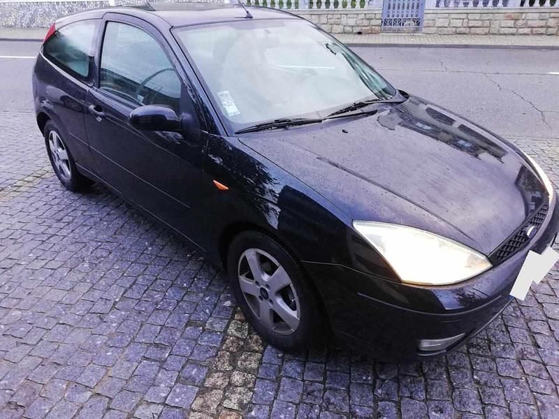 Usado Ford Focus 116 HP (85 kW) 2004 Preto Carrinha