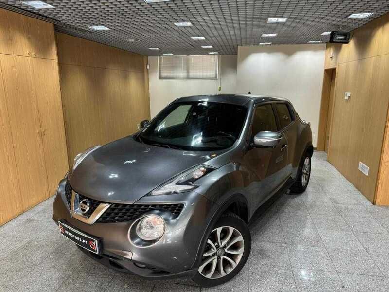 Cinzento Usado 2016 Nissan Juke Black Edition SUV | € 14.490 (Preço justo) - Imagem 1/4