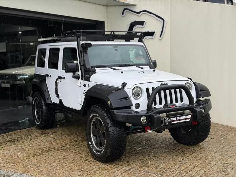 Branco Usado 2011 Jeep Wrangler Unlimited Rubicon SUV | € 58.000 - Imagem 1/4