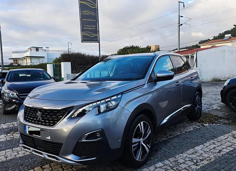 Cinza Usado 2018 Peugeot 3008 Allure Carrinha | € 19.750 (Preço justo) - Imagem 1/4