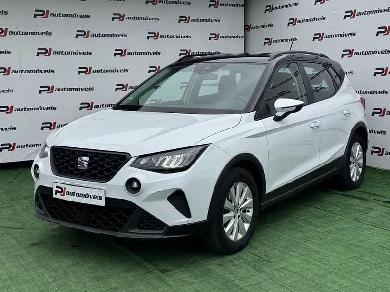 Branco Usado 2023 Seat Arona Style SUV | € 15.990 (Preço justo) - Imagem 1/4