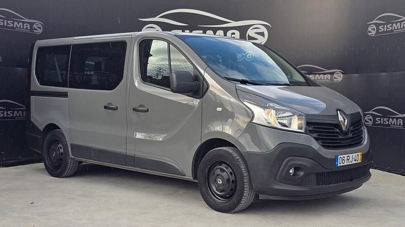 Cinzento Usado 2016 Renault Trafic Van | € 19.750 (Bom preço) - Imagem 1/4
