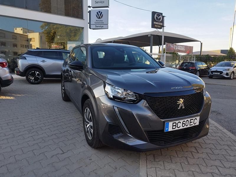 Cinza Usado 2023 Peugeot 2008 Active SUV | € 20.400 (Preço justo) - Imagem 1/4