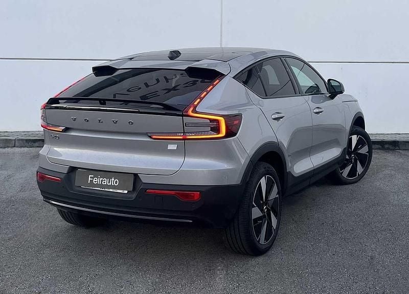 Usado Volvo EC40 184 kW (251 HP) 2024 Prateado SUV