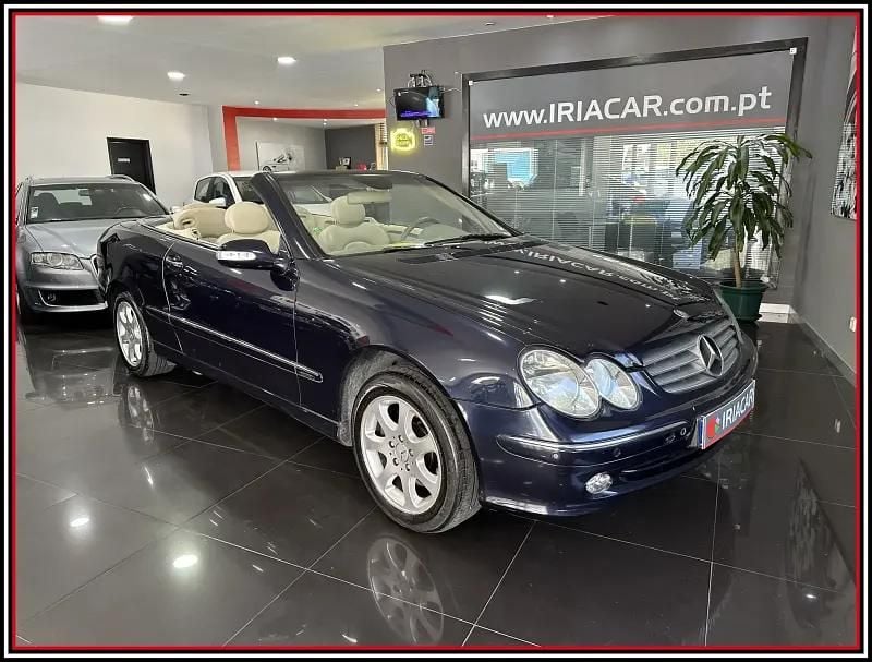 Azul escuro Usado 2004 Mercedes CLK200 Elegance Cabrios | € 11.150 (Bom preço) - Imagem 1/4
