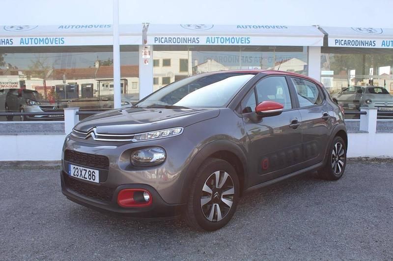 Cinzento Usado 2019 Citroën C3 Citadino | € 12.680 (Preço justo) - Imagem 1/4