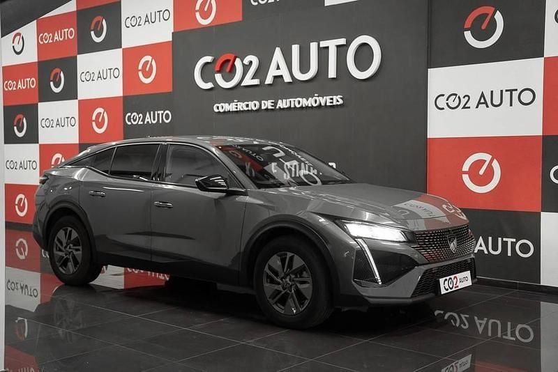 Cinzento Usado 2024 Peugeot 408 | € 26.900 (Preço justo) - Imagem 1/4
