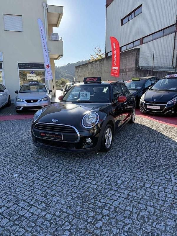 Preto Usado 2018 Mini Cooper Citadino | € 14.800 (Preço justo) - Imagem 1/4