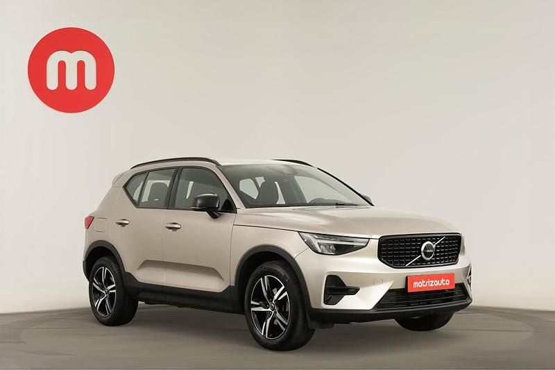 Usado Volvo XC40 Plus 129 HP (94 kW) 2024 SUV