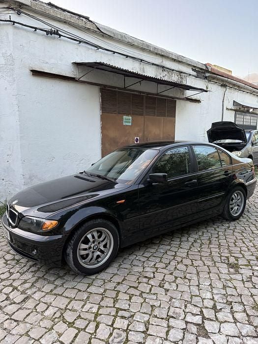 Usado 2003 BMW 320 Sedan | € 3.500 (Super Preço) - Imagem 1/4