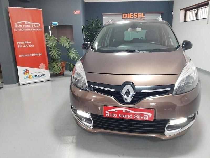 Usado Renault Grand Scénic IV 110 HP (80 kW) 2016 Outra Monovolume