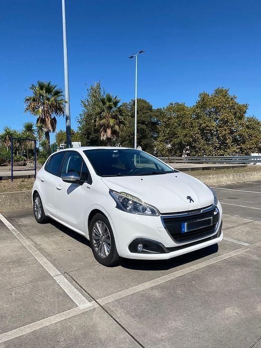 Usado Peugeot 208 82 HP (60 kW) 2018 Citadino
