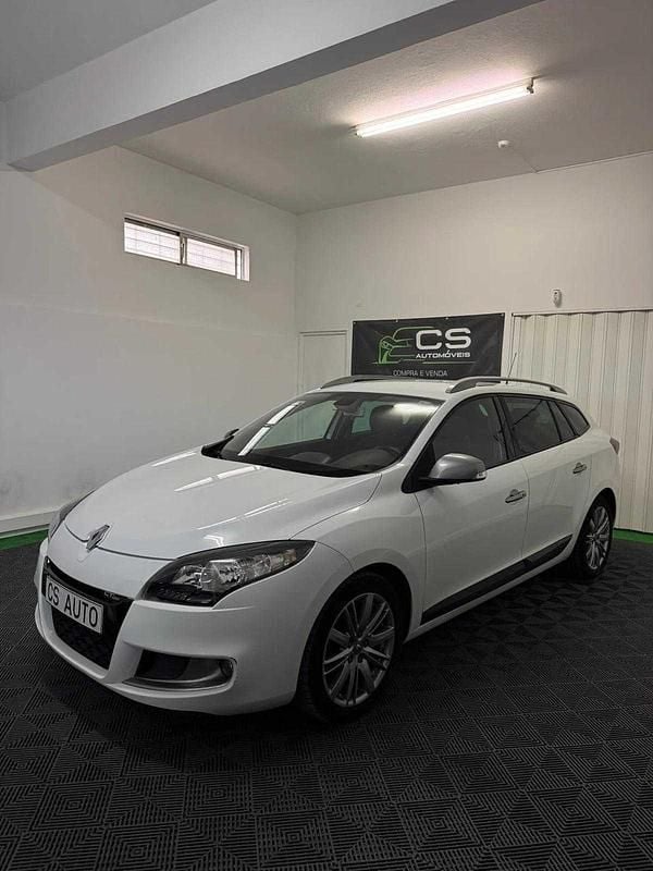 Branco Usado 2011 Renault Mégane III | € 8.900 (Preço justo) - Imagem 1/4