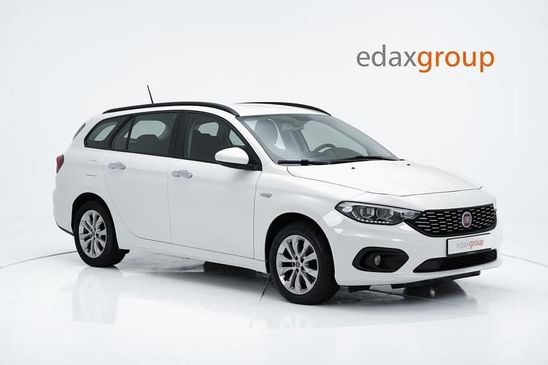 Branco Usado 2020 Fiat Tipo Lounge Carrinha | € 12.040 (Preço justo) - Imagem 1/4