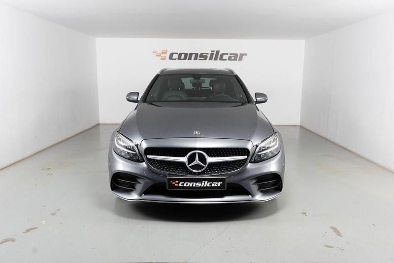 Cinza Usado 2020 Mercedes C300 AMG line Carrinha | € 26.890 (Bom preço) - Imagem 1/4