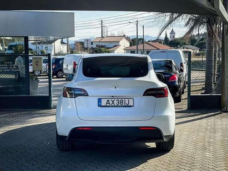 Usado Tesla Model Y 258 kW (351 HP) 2023 Branco SUV