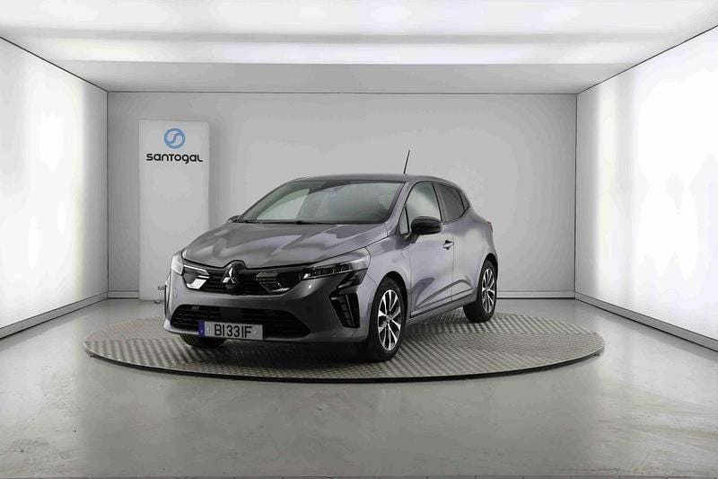 Usado Mitsubishi Colt Invite 91 HP (66 kW) 2024 Cinzento Citadino