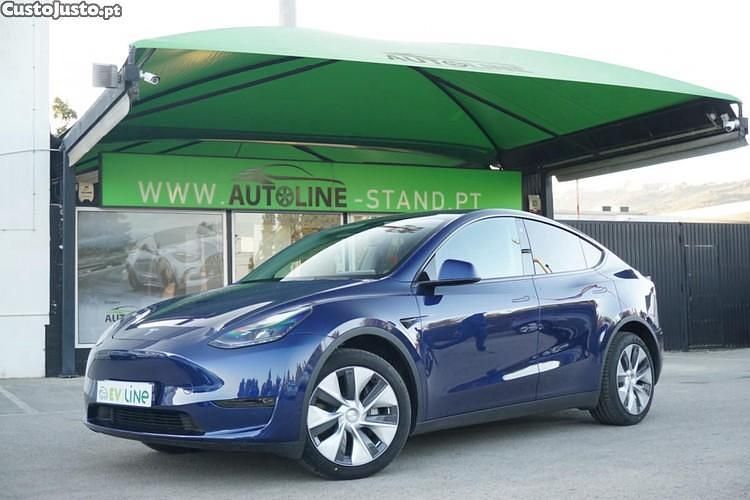 Azul Usado 2023 Tesla Model Y SUV | € 39.990 (Preço justo) - Imagem 1/1