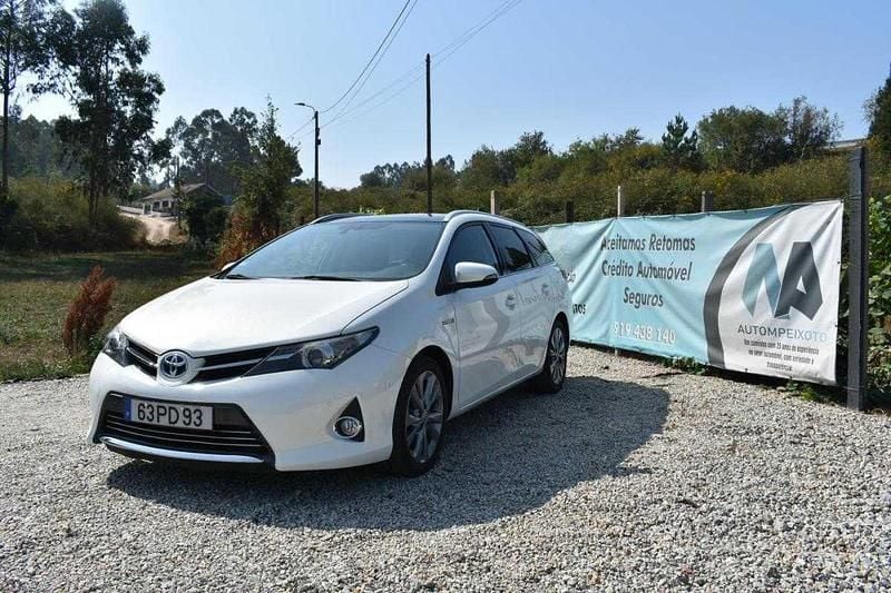 Branco Usado 2014 Toyota Auris Touring Sports Carrinha | € 11.750 (Preço justo) - Imagem 1/4