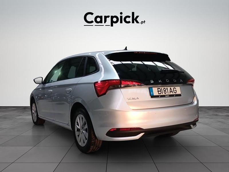 Usado Skoda Scala 116 HP (85 kW) 2024 Cinza Citadino