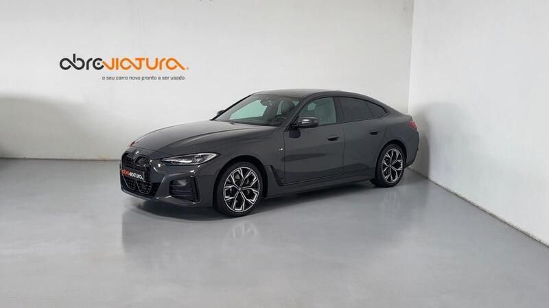 Cinzento Usado 2022 BMW i3 Citadino | € 44.500 - Imagem 1/4