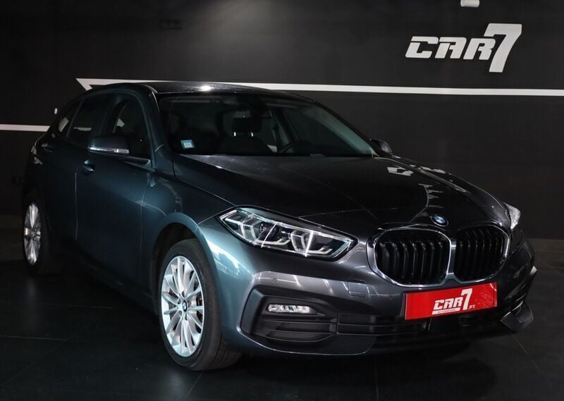 Cinza Usado 2020 BMW 116 Advantage Citadino | € 20.250 (Preço justo) - Imagem 1/4