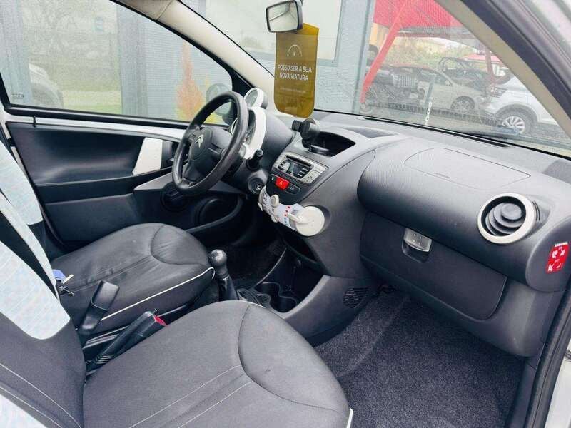 Usado Citroën C1 68 HP (50 kW) 2012 Cinzento Citadino