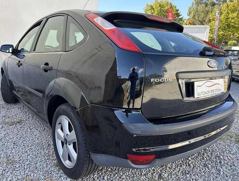 Usado Ford Focus 80 HP (58 kW) 2006 Preto Citadino