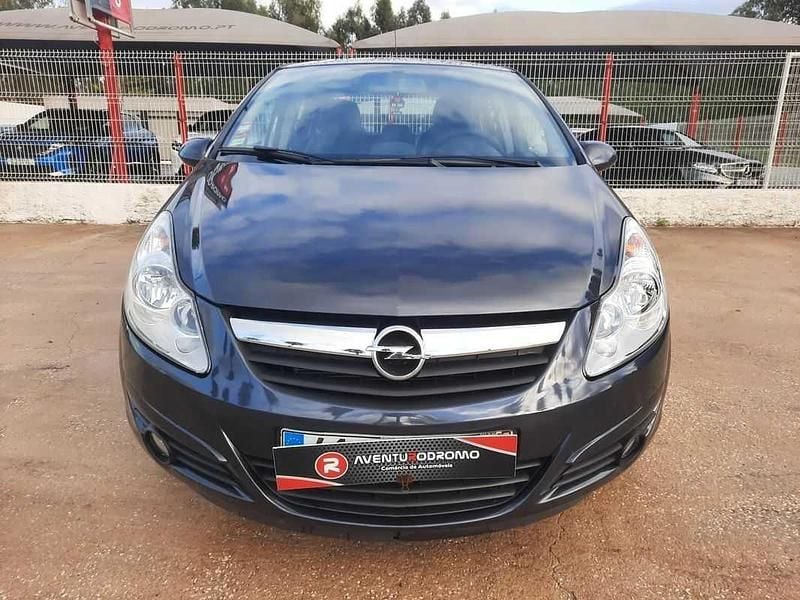 Cinzento Usado 2007 Opel Corsa | € 5.500 (Super Preço) - Imagem 1/4