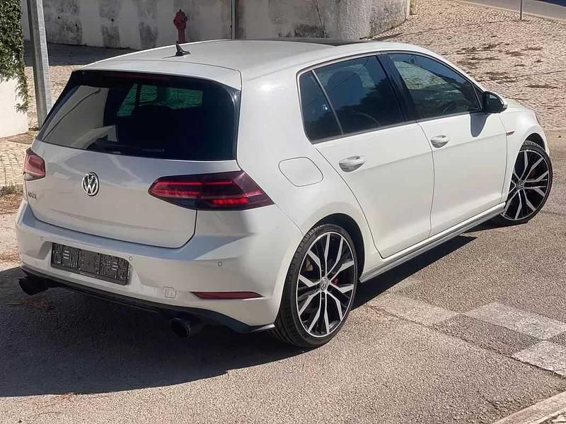 Usado VW Golf VII GTI 245 HP (180 kW) 2017 Branco Citadino