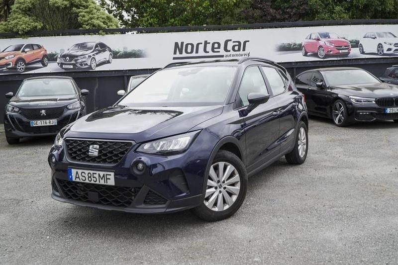 Azul Usado 2022 Seat Arona Style SUV | € 14.250 (Bom preço) - Imagem 1/4