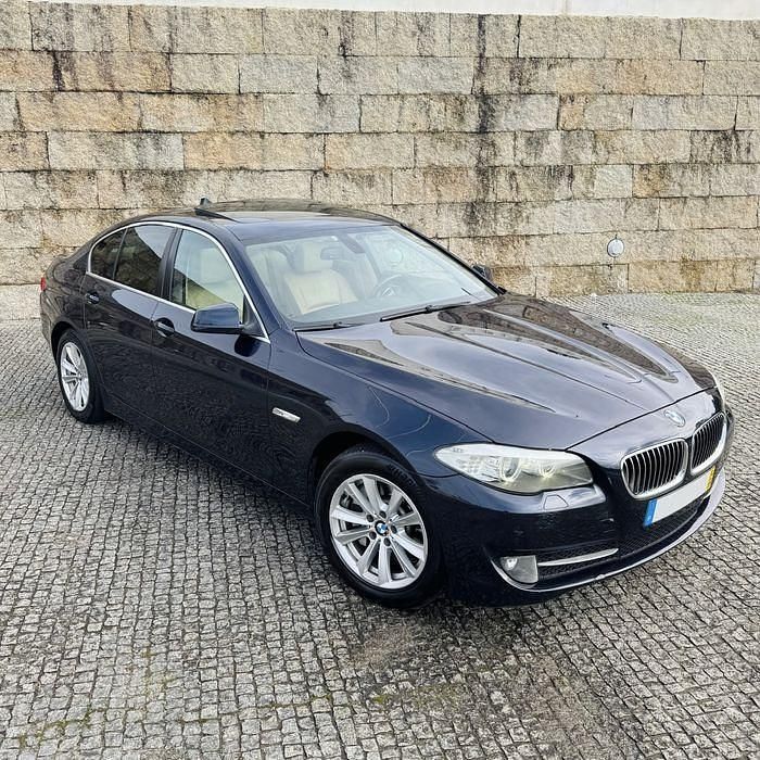Usado BMW 525 204 HP (150 kW) 2010 Sedan
