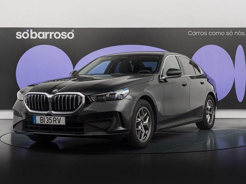 Preto Usado 2024 BMW 520 Sedan | € 52.990 - Imagem 1/4