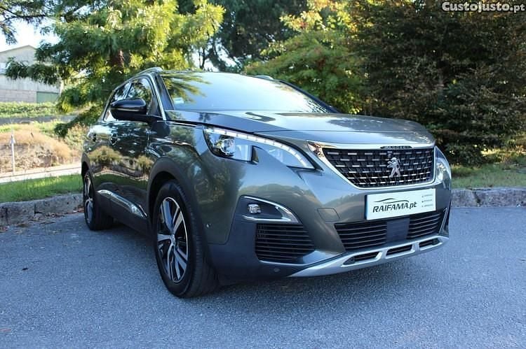 Usado Peugeot 3008 GT-line 130 HP (95 kW) 2019 Cinza Carrinha