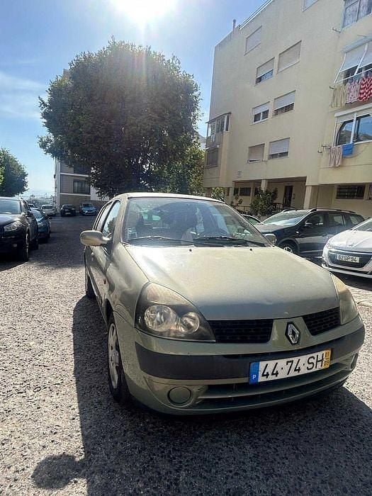 Usado 2001 Renault Clio II Sedan | € 1.600 (Bom preço) - Imagem 1/4