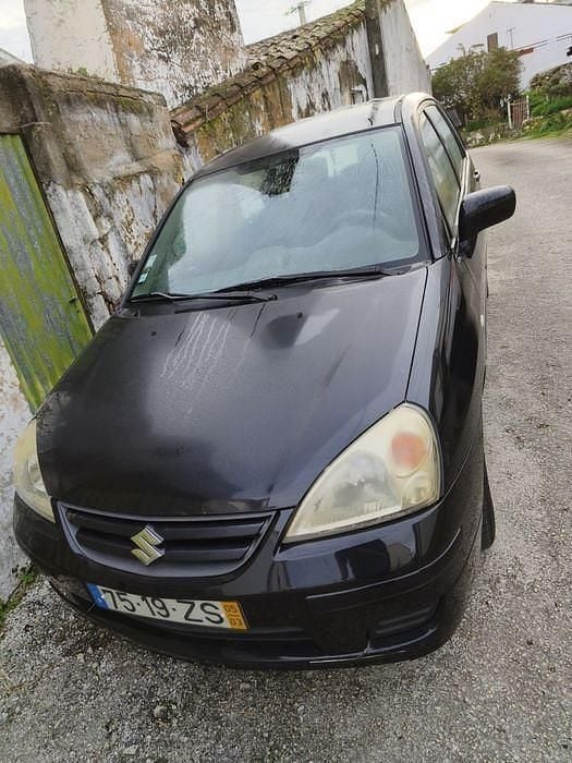 Usado 2005 Suzuki Liana Sedan | € 2.000 - Imagem 1/4
