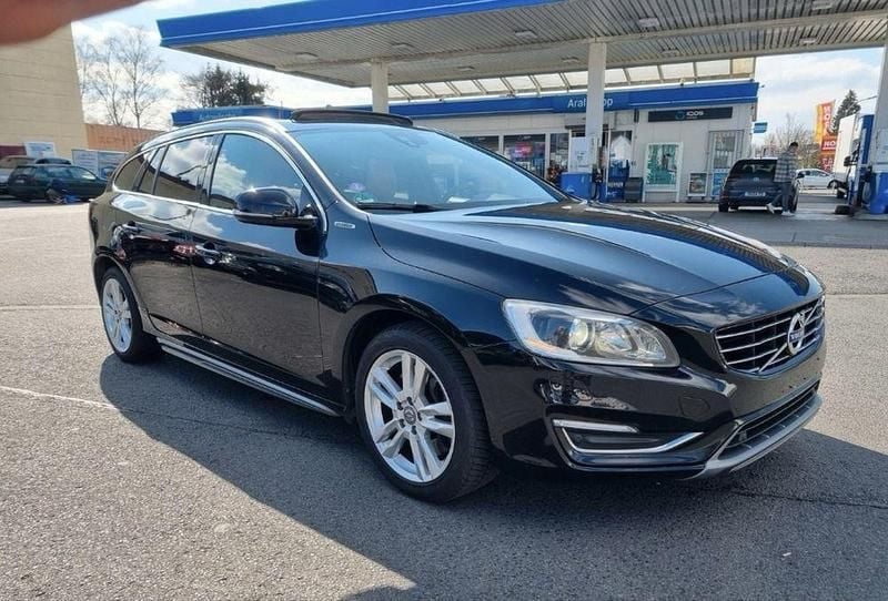 Usado 2014 Volvo V60 Carrinha | € 9.000 - Imagem 1/4