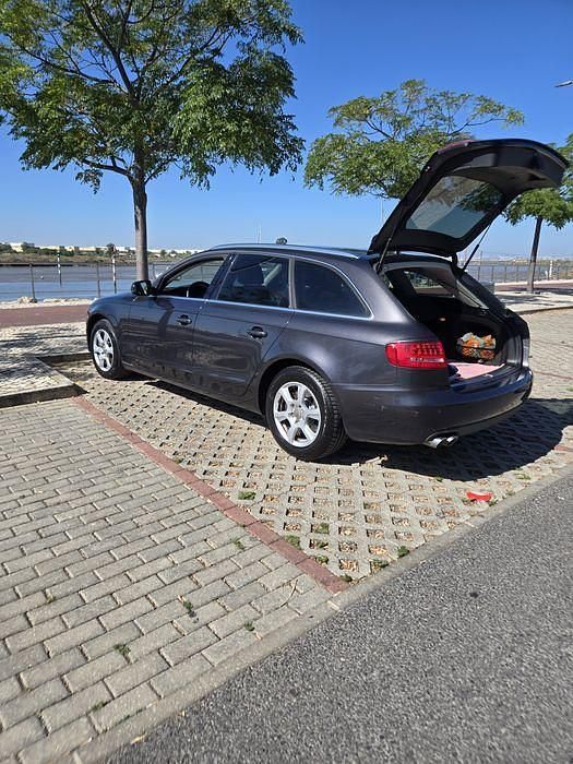 Usado 2011 Audi A4 Sedan | € 8.500 (Super Preço) - Imagem 1/4