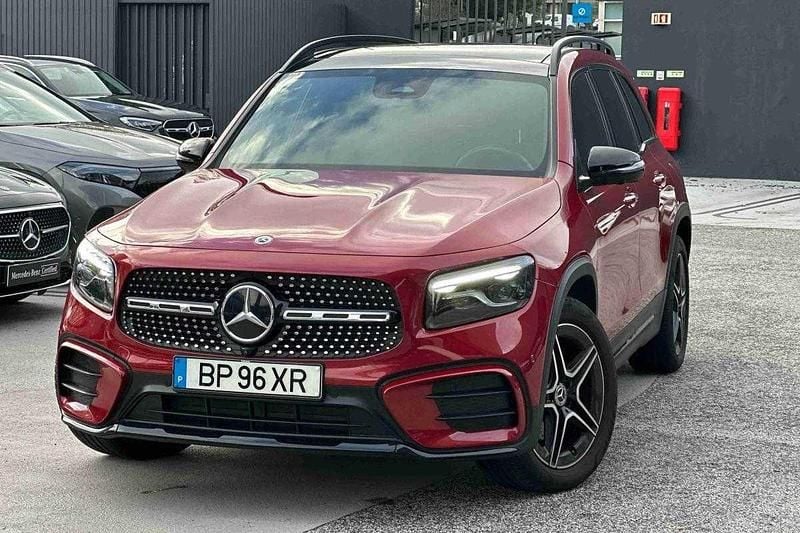 Usado Mercedes 200 150 HP (110 kW) 2025 Vermelho