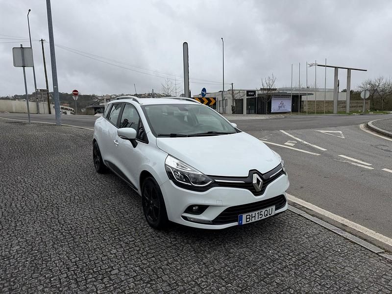 Usado Renault Clio GrandTour Dynamique 90 HP (66 kW) 2020 Branco Carrinha