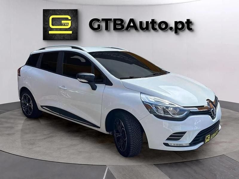 Usado Renault Clio GrandTour Zen 90 HP (66 kW) 2020 Branco Carrinha