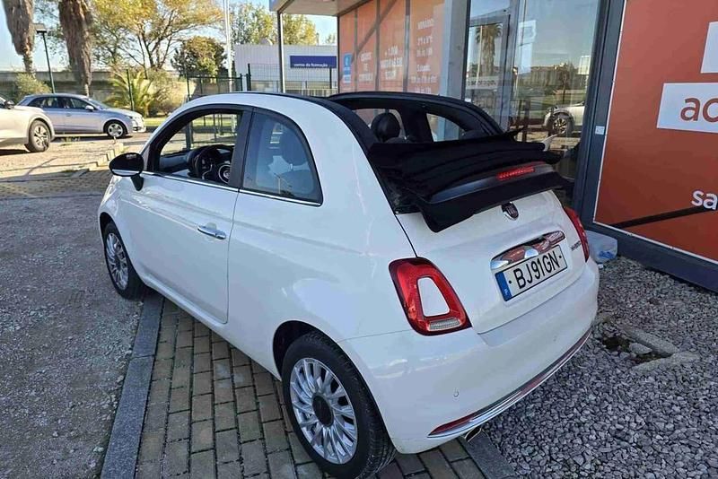 Usado Fiat 500C 70 HP (51 kW) 2024 Azul Cabrios