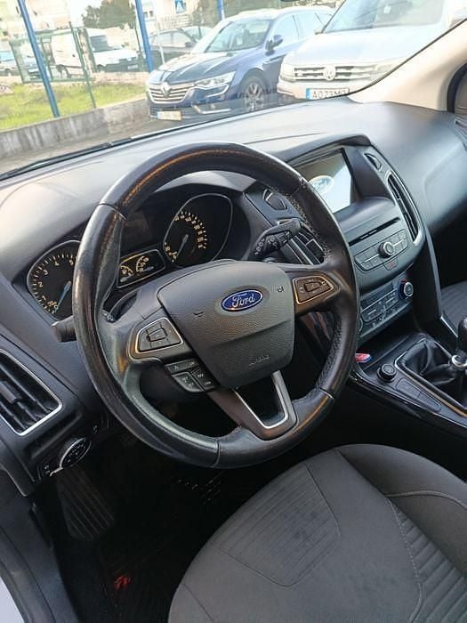 Usado Ford Focus 125 HP (91 kW) 2017 Sedan