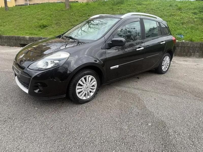 Preto Usado 2009 Renault Clio GrandTour Dynamique Carrinha | € 5.450 - Imagem 1/4