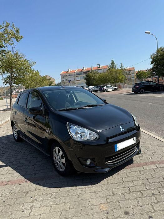 Usado 2014 Mitsubishi Space Star Sedan | € 6.750 - Imagem 1/4