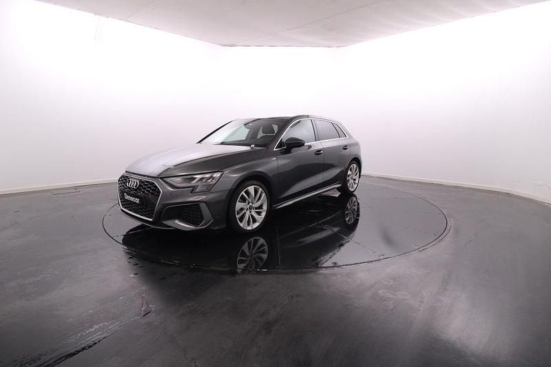 Cinza Usado 2023 Audi A3 S-Line Sedan | € 30.950 (Preço justo) - Imagem 1/4