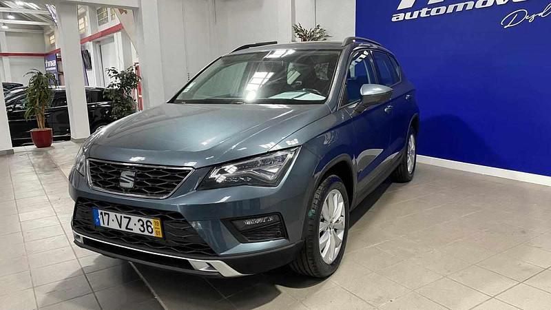 Usado Seat Ateca Ecomotive 116 HP (85 kW) 2019 Cinzento SUV