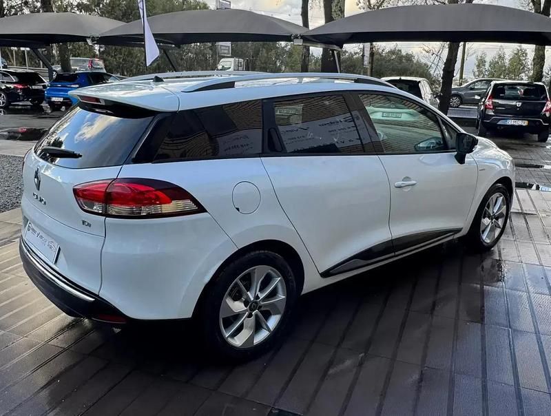 Usado Renault Clio GrandTour LIMITED 90 HP (66 kW) 2016 Branco Carrinha